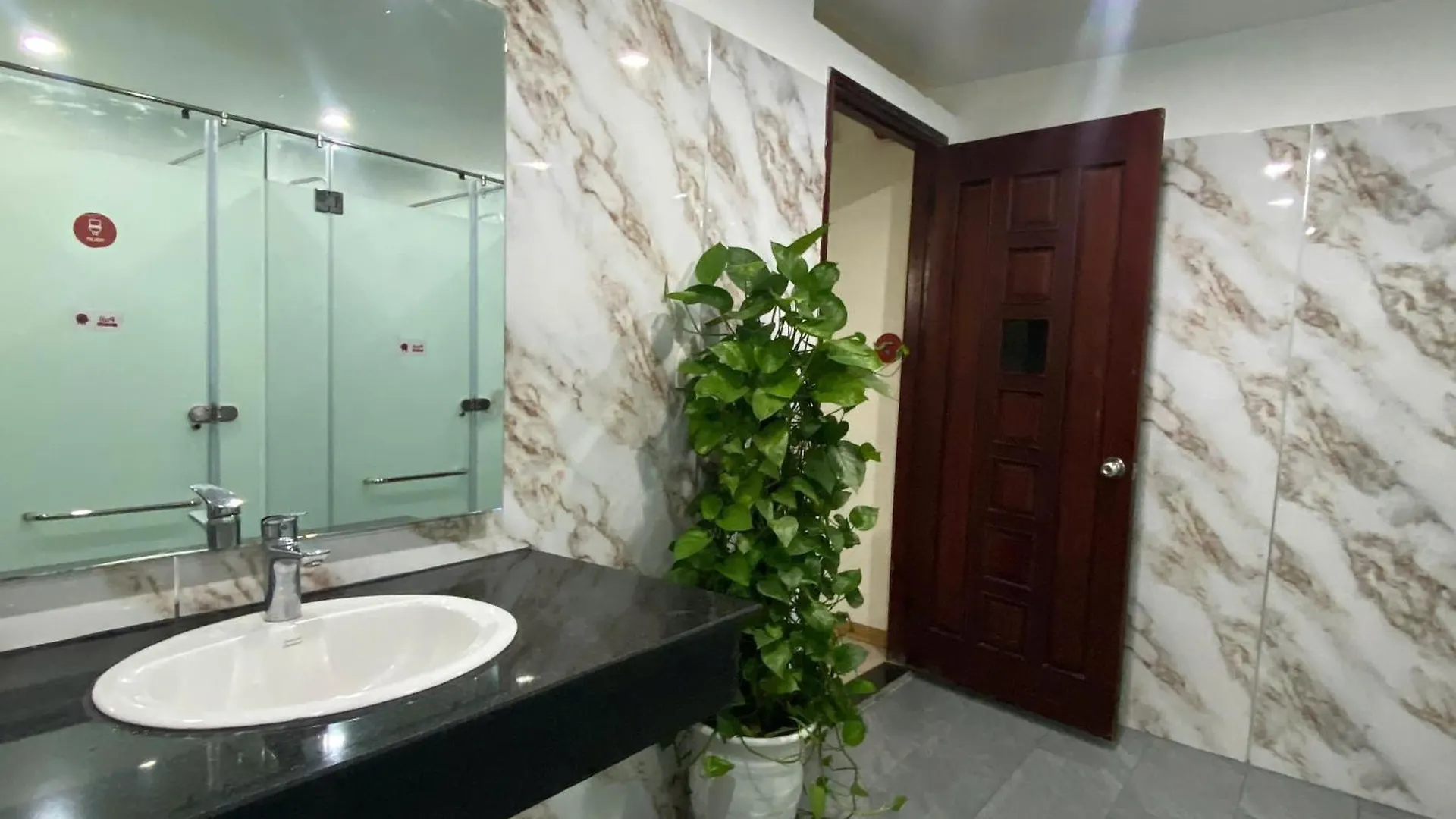 Quoc Cuong Hotel & Apartment Danang By Haviland 3*, 다낭 베트남
